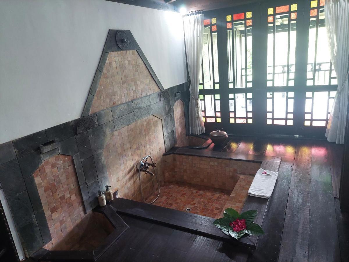 Mesastila Resort And Spa Magelang Extérieur photo