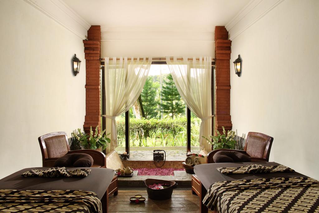 Mesastila Resort And Spa Magelang Extérieur photo