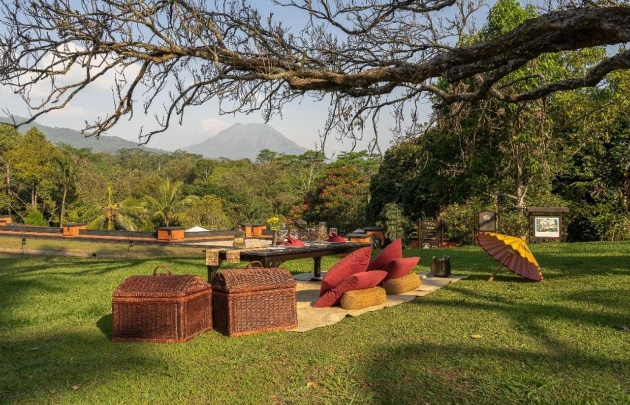 Mesastila Resort And Spa Magelang Extérieur photo